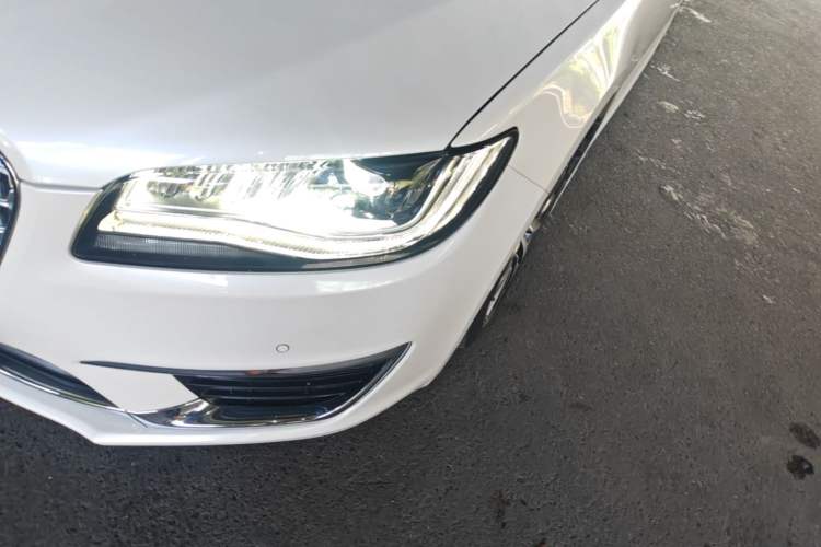Used Lincoln MKZ 2017 2.0T Luxury Edition Left Front Headlight