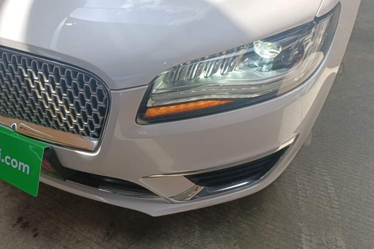 Used Lincoln MKZ 2017 2.0T Luxury Edition Left Front Headlight