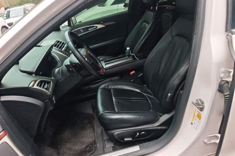 Used Lincoln MKZ 2017 2.0T Luxury Edition Left Front Seat