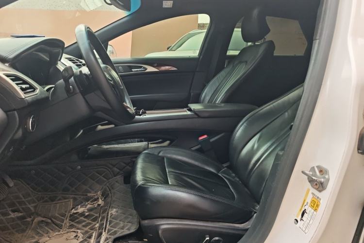 Used Lincoln MKZ 2017 2.0T Luxury Edition Left Front Seat