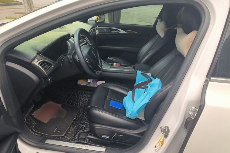 Used Lincoln MKZ 2017 2.0T Luxury Edition Left Front Seat