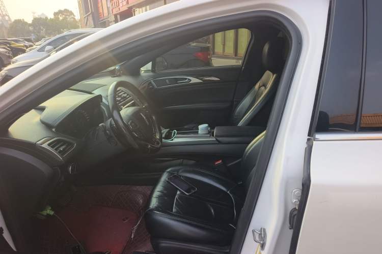 Used Lincoln MKZ 2017 2.0T Luxury Edition Left Front Seat