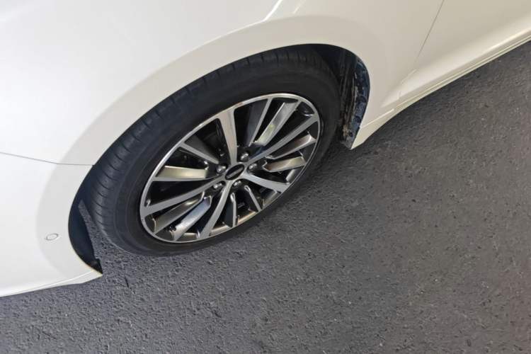 Used Lincoln MKZ 2017 2.0T Luxury Edition Left Front Wheel Hub