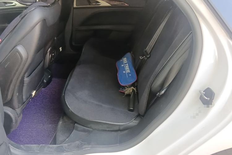 Used Lincoln MKZ 2017 2.0T Luxury Edition Left Rear Seat