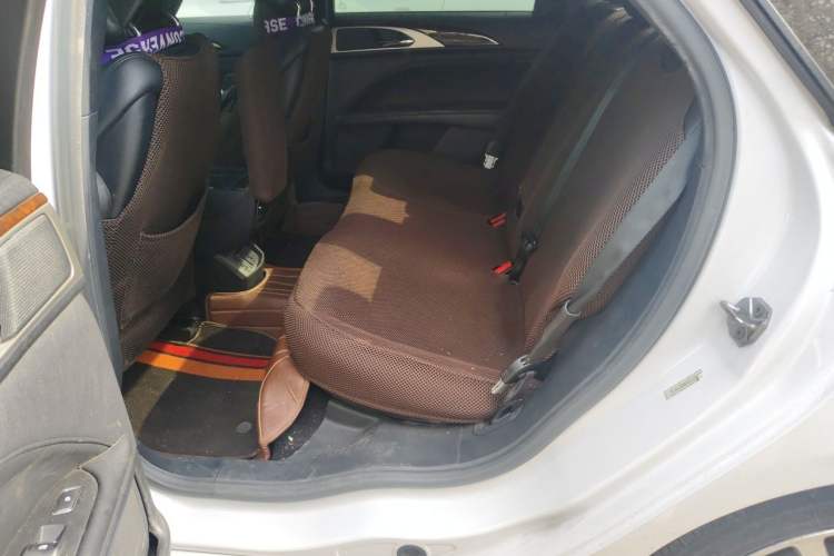 Used Lincoln MKZ 2017 2.0T Luxury Edition Left Rear Seat