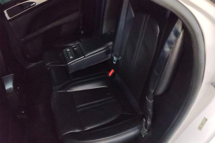 Used Lincoln MKZ 2017 2.0T Luxury Edition Left Rear Seat