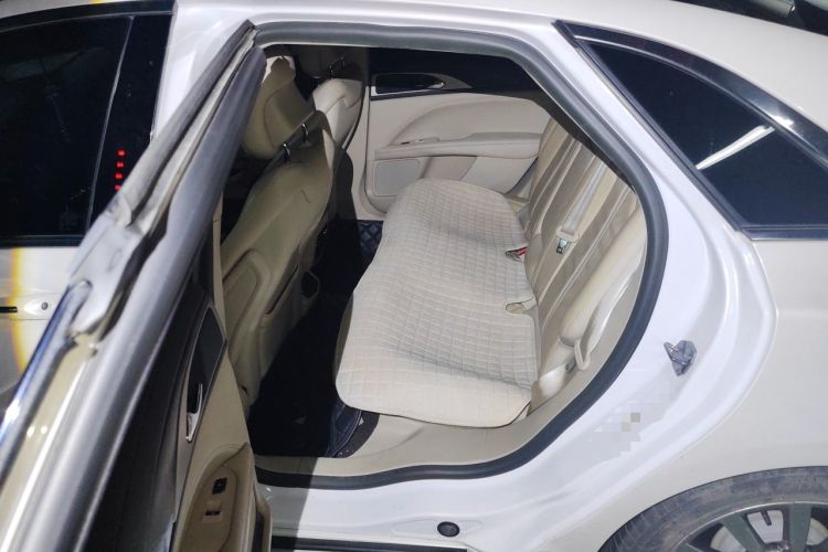 Used Lincoln MKZ 2017 2.0T Luxury Edition Left Rear Seat