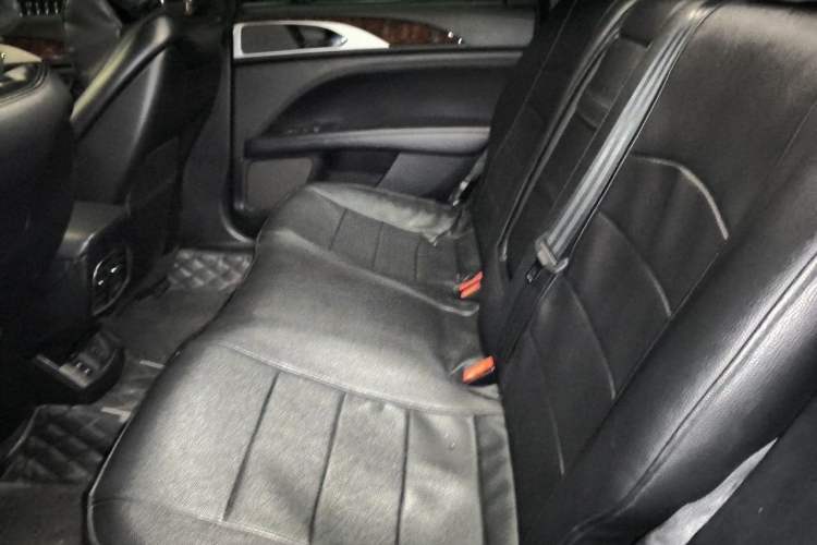 Used Lincoln MKZ 2017 2.0T Luxury Edition Left Rear Seat