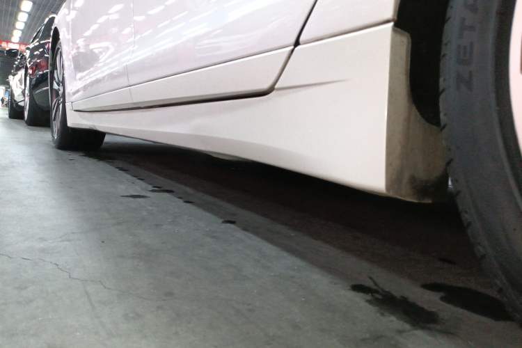 Used Lincoln MKZ 2017 2.0T Prestige Edition Left Side Sill