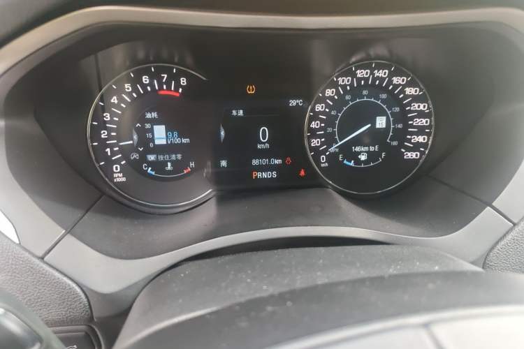 Used Lincoln MKZ 2017 2.0T Luxury Edition Odometer Close Up