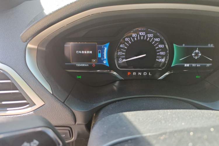 Used Lincoln MKZ 2017 2.0H Hybrid Luxury Edition Odometer Close Up