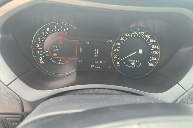 Used Lincoln MKZ 2017 2.0T Luxury Edition Odometer Close Up