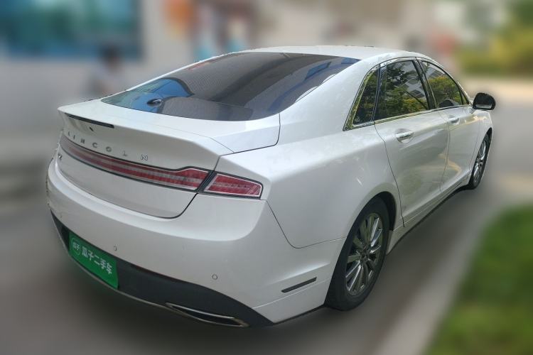 Used Lincoln MKZ 2017 2.0T Luxury Edition Rear Right 45 Deg