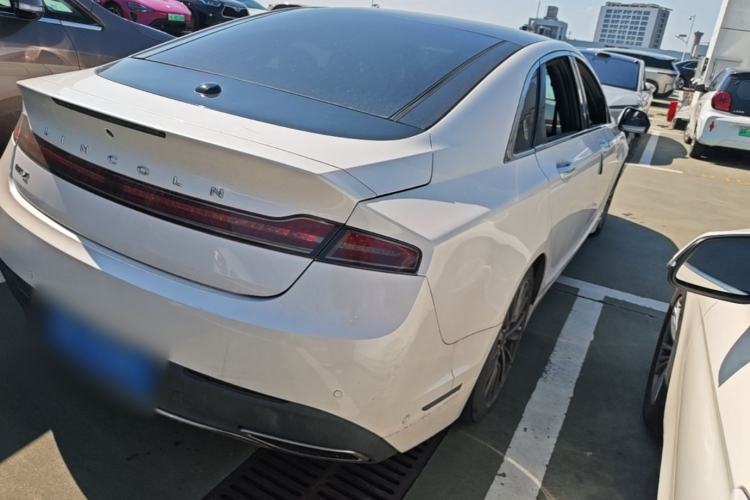 Used Lincoln MKZ 2017 2.0T Luxury Edition Rear Right 45 Deg