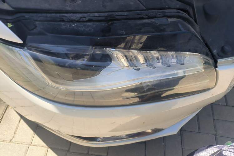 Used Lincoln MKZ 2017 2.0T Luxury Edition Right Front Headlight