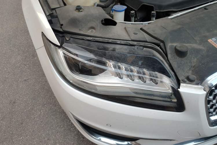 Used Lincoln MKZ 2017 2.0T Luxury Edition Right Front Headlight