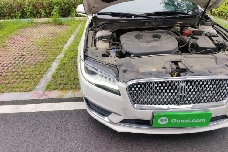 Used Lincoln MKZ 2017 2.0T Luxury Edition Right Front Headlight