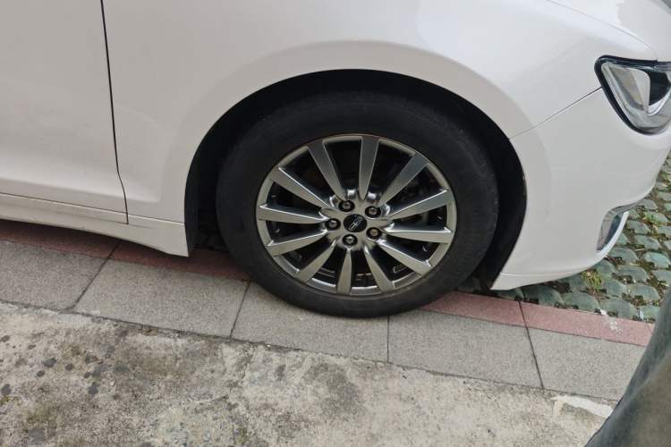 Used Lincoln MKZ 2017 2.0T Zunyue Edition Right Front Wheel Hub