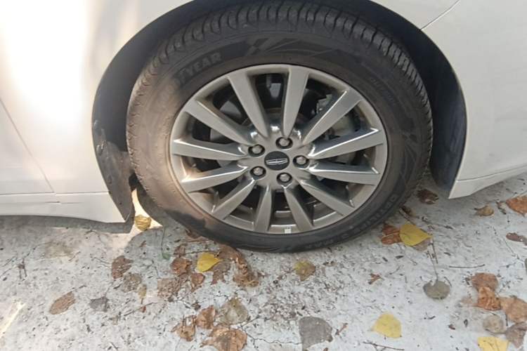 Used Lincoln MKZ 2017 2.0T Luxury Edition Right Front Wheel Hub