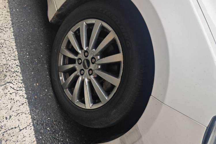 Used Lincoln MKZ 2017 2.0T Zunyue Edition Right Front Wheel Hub