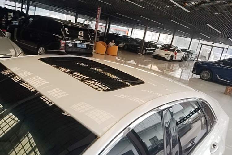 Used Lincoln MKZ 2017 2.0T Luxury Edition Roof
