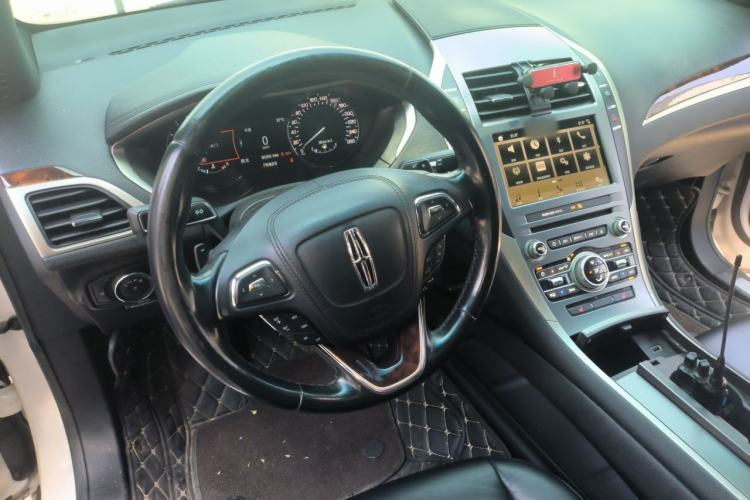 Used Lincoln MKZ 2017 2.0T Luxury Edition Steering Wheel