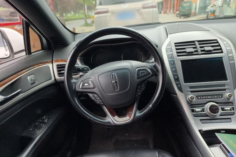 Used Lincoln MKZ 2017 2.0T Luxury Edition Steering Wheel