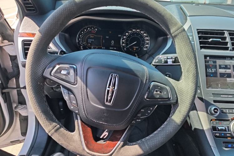 Used Lincoln MKZ 2017 2.0T Luxury Edition Steering Wheel
