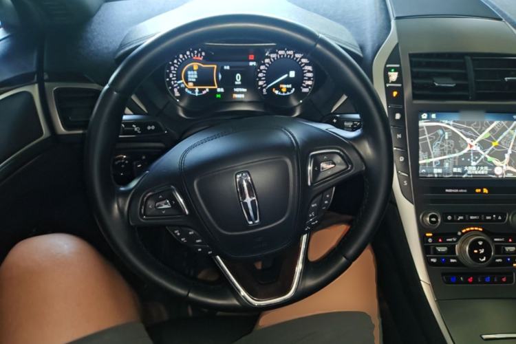 Used Lincoln MKZ 2017 2.0T Luxury Edition Steering Wheel
