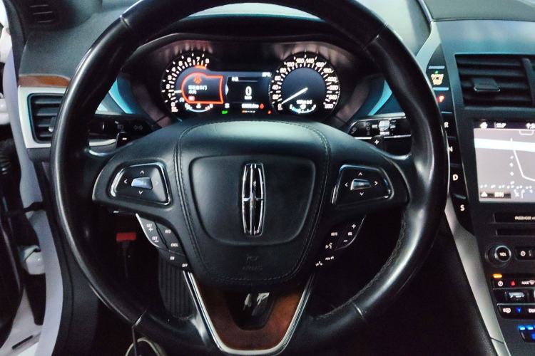 Used Lincoln MKZ 2017 2.0T Luxury Edition Steering Wheel