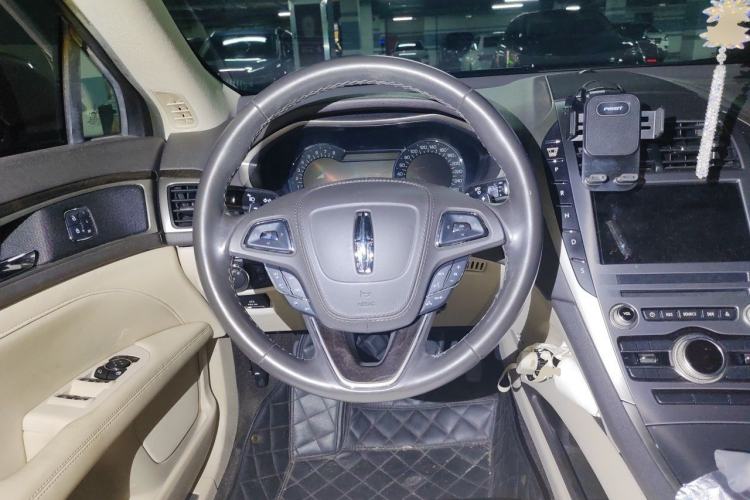Used Lincoln MKZ 2017 2.0T Luxury Edition Steering Wheel