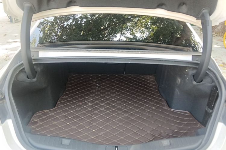 Used Lincoln MKZ 2017 2.0T Luxury Edition Trunk