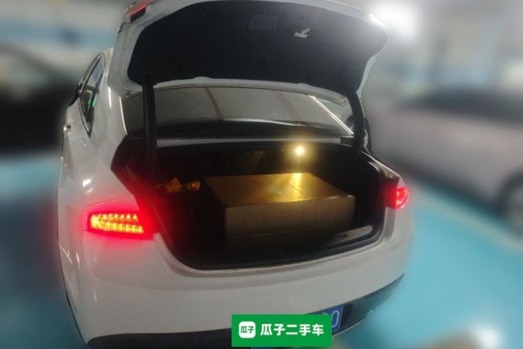 Used Lincoln MKZ 2017 2.0T Luxury Edition Trunk
