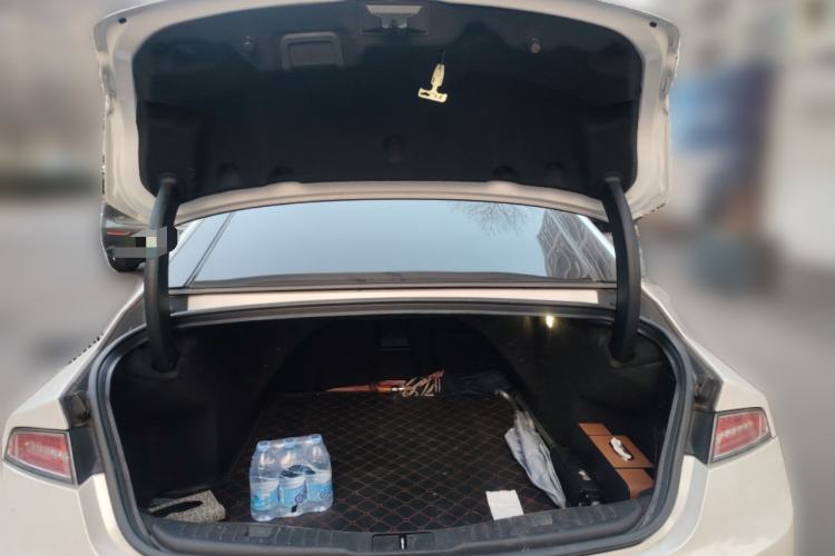 Used Lincoln MKZ 2017 2.0T Luxury Edition Trunk