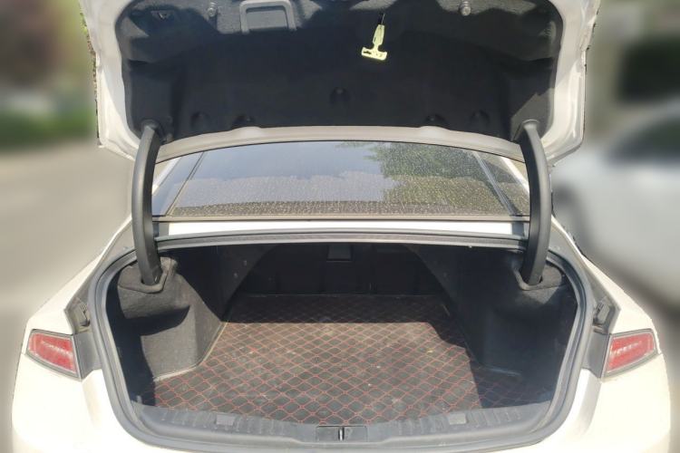 Used Lincoln MKZ 2017 2.0T Luxury Edition Trunk