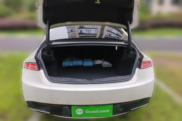 Used Lincoln MKZ 2017 2.0T Luxury Edition Trunk