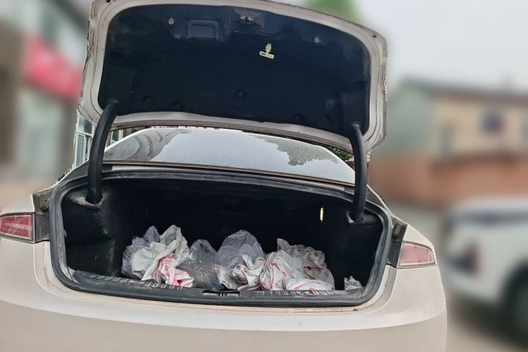 Used Lincoln MKZ 2017 2.0T Luxury Edition Trunk