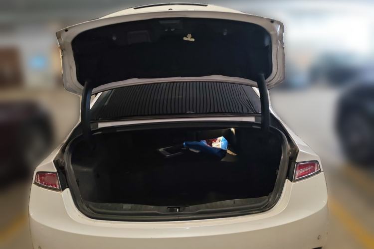 Used Lincoln MKZ 2017 2.0H Hybrid Luxury Edition Trunk