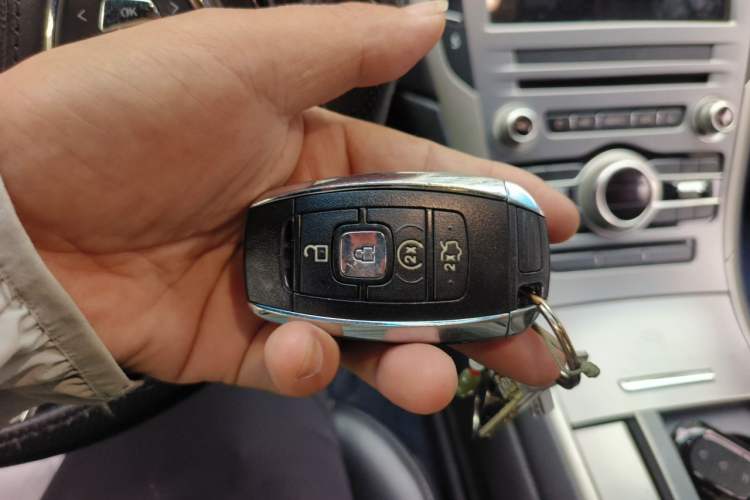 Used Lincoln MKZ 2017 2.0T Luxury Edition Vehicle Key