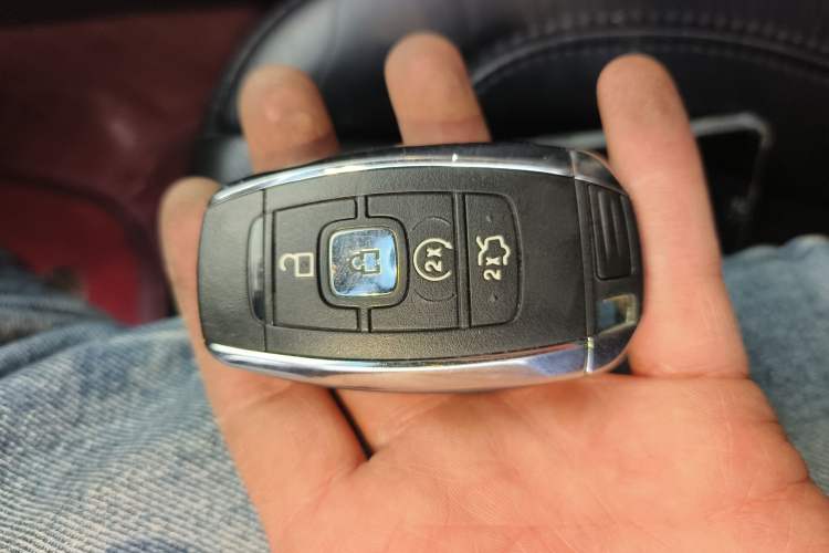 Used Lincoln MKZ 2017 2.0T Luxury Edition Vehicle Key
