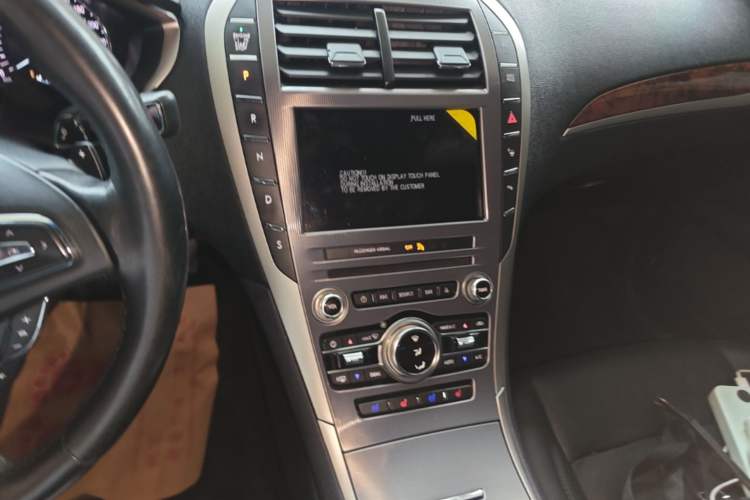 Used Lincoln MKZ 2017 2.0T Luxury Edition Audio And AC Panel
