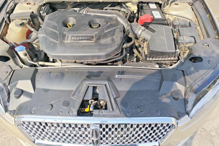 Used Lincoln MKZ 2017 2.0T Luxury Edition Engine Bay