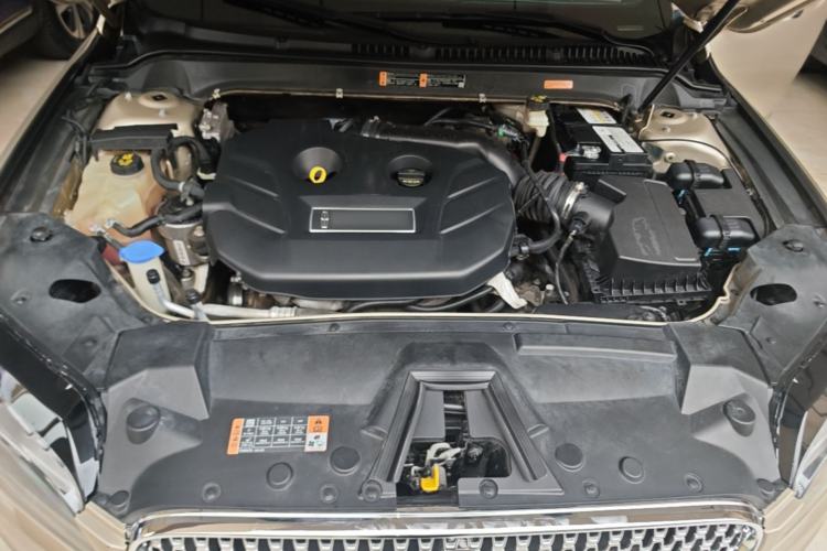 Used Lincoln MKZ 2017 2.0T Luxury Edition Engine Bay