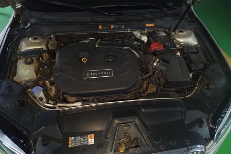 Used Lincoln MKZ 2017 2.0T Luxury Edition Engine Bay