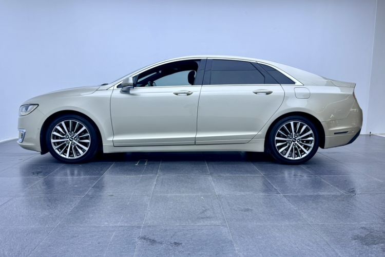 Used Lincoln MKZ 2017 2.0T Luxury Edition Exterior 2