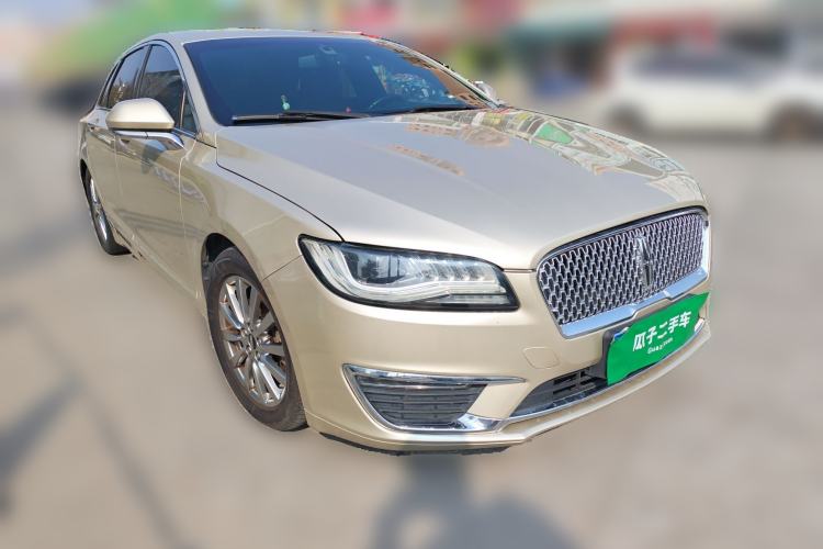 Used Lincoln MKZ 2017 2.0T Luxury Edition Front Right 45 Deg