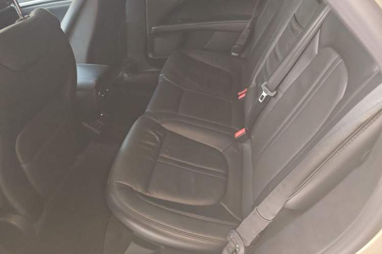 Used Lincoln MKZ 2017 2.0T Luxury Edition Left Rear Seat
