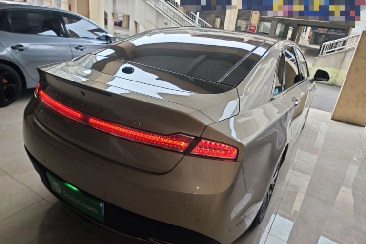 Used Lincoln MKZ 2017 2.0T Luxury Edition Rear Right 45 Deg