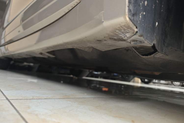 Used Lincoln MKZ 2017 2.0T Luxury Edition Right Side Sill