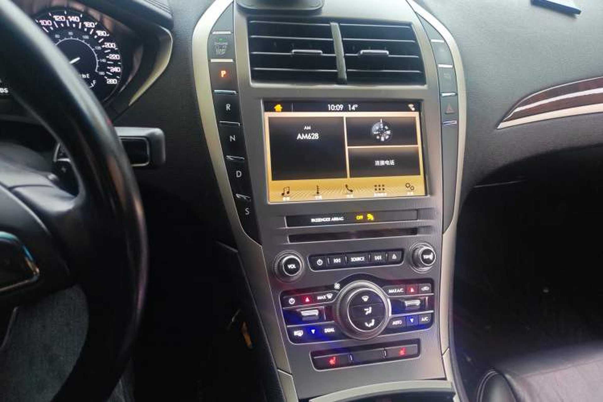 Used Lincoln MKZ 2018 2.0T Premium Edition Audio And AC Panel